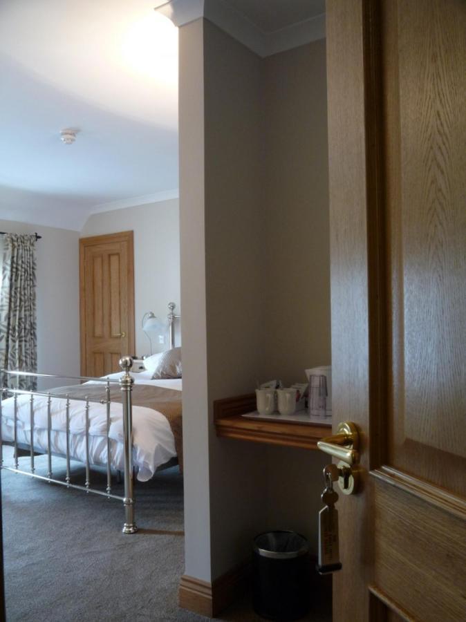 The Spread Eagle Hotel Jedburgh Room photo